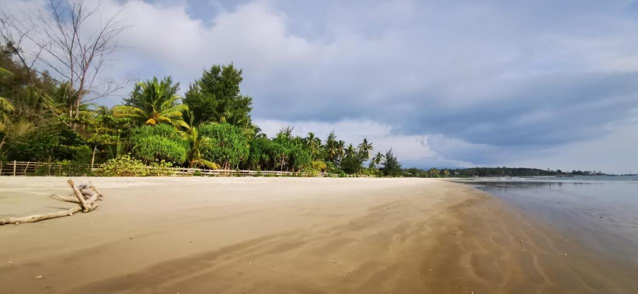 Pantai Camara Homestay Rorahmakan Eksteriør bilde