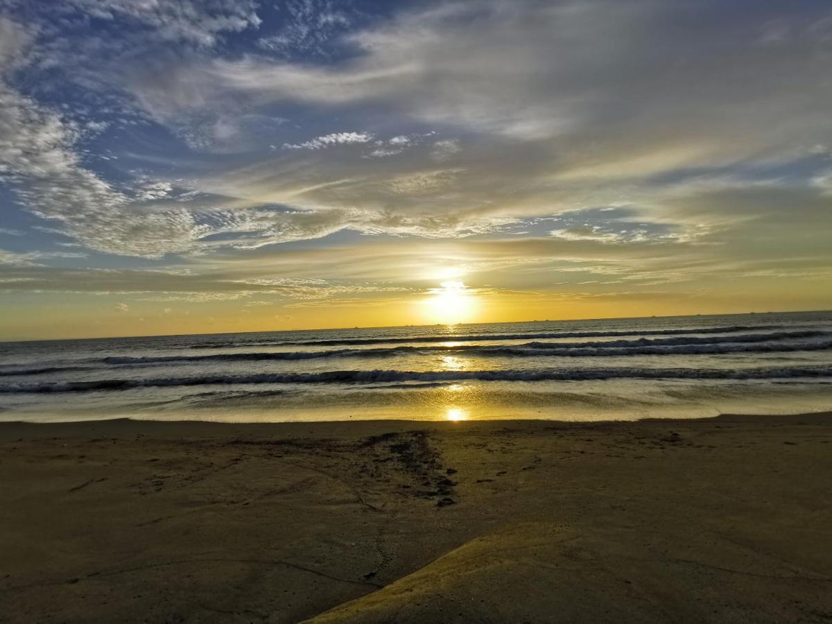 Pantai Camara Homestay Rorahmakan Eksteriør bilde