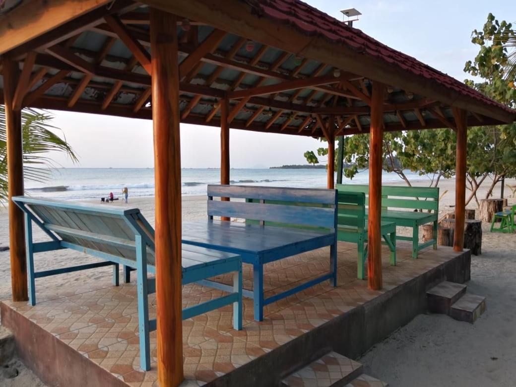 Pantai Camara Homestay Rorahmakan Eksteriør bilde