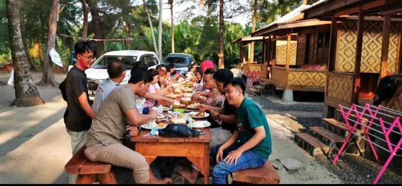 Pantai Camara Homestay Rorahmakan Eksteriør bilde